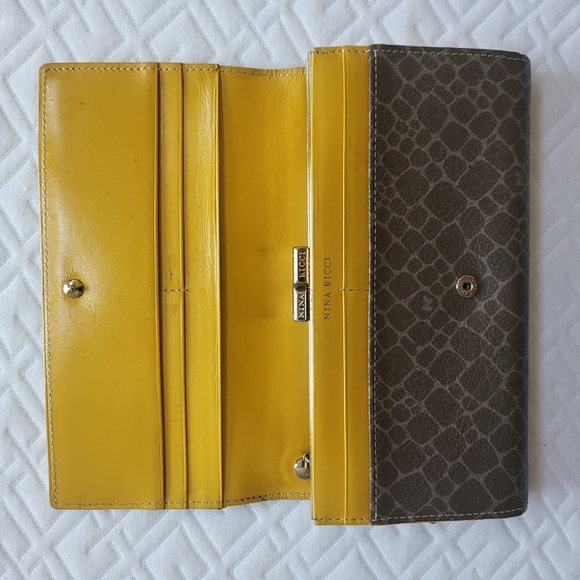 Nina Ricci Leather Printed Continental Long Wallet - Picture 4 of 14